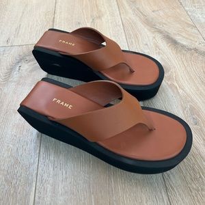 FRAME platform sandal 7.5